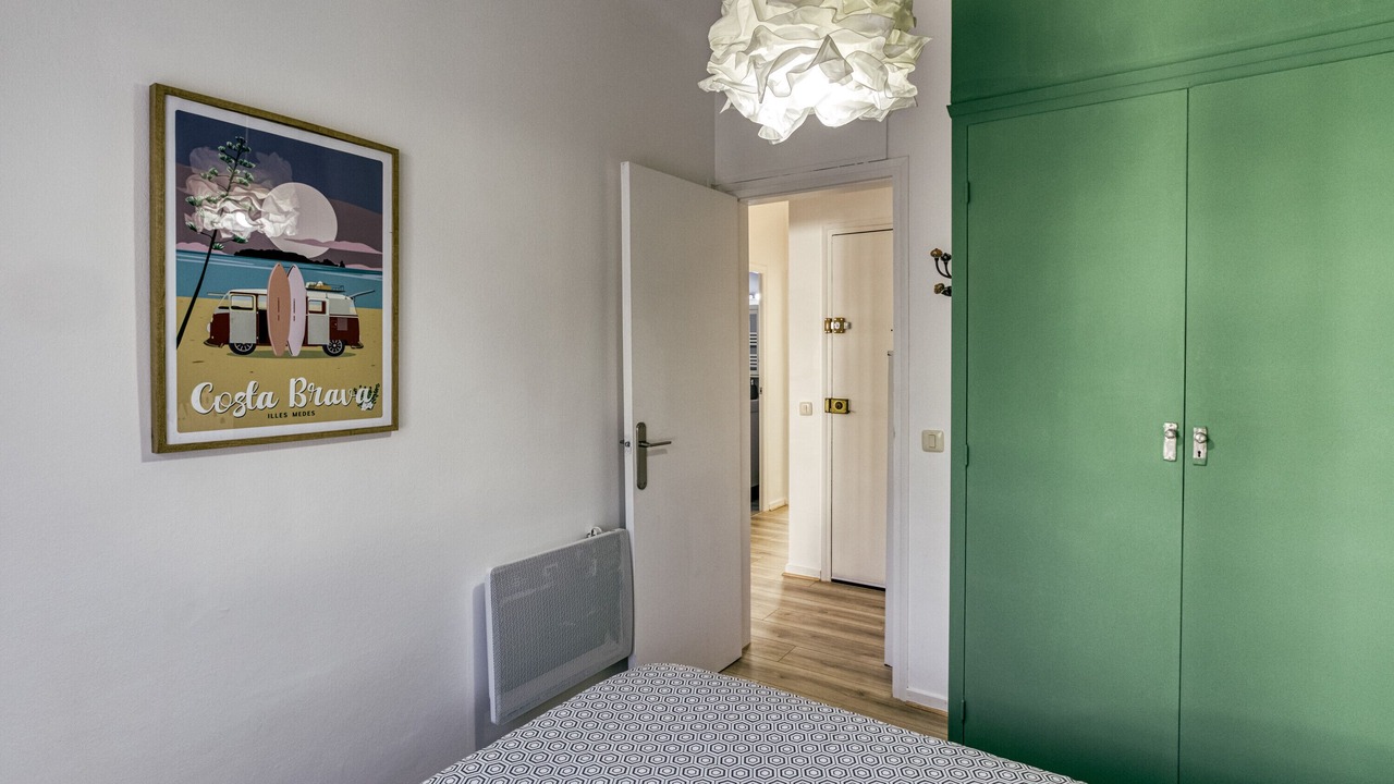 Photo of Bedroom in Roses Town Center