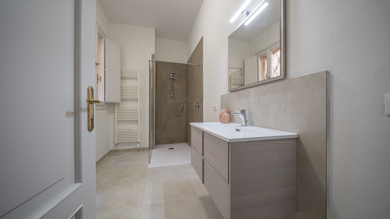 Photo of Bathroom in Old Town