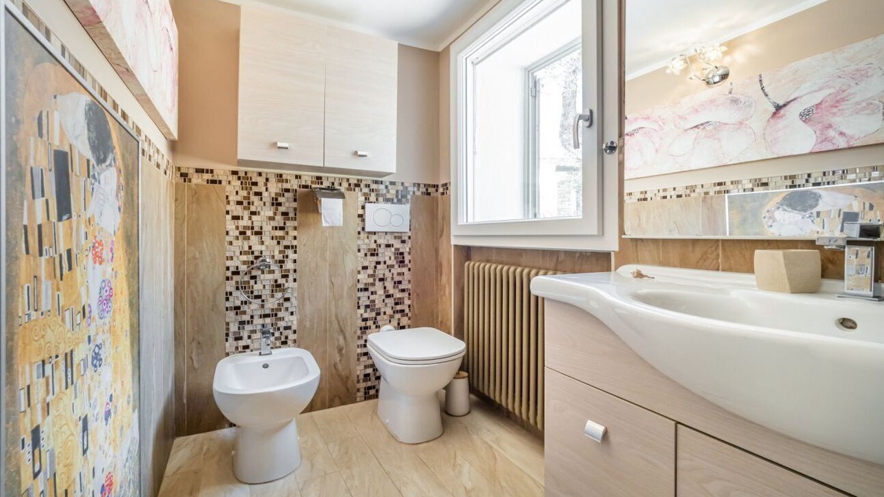 Photo of Bathroom in Tellaro