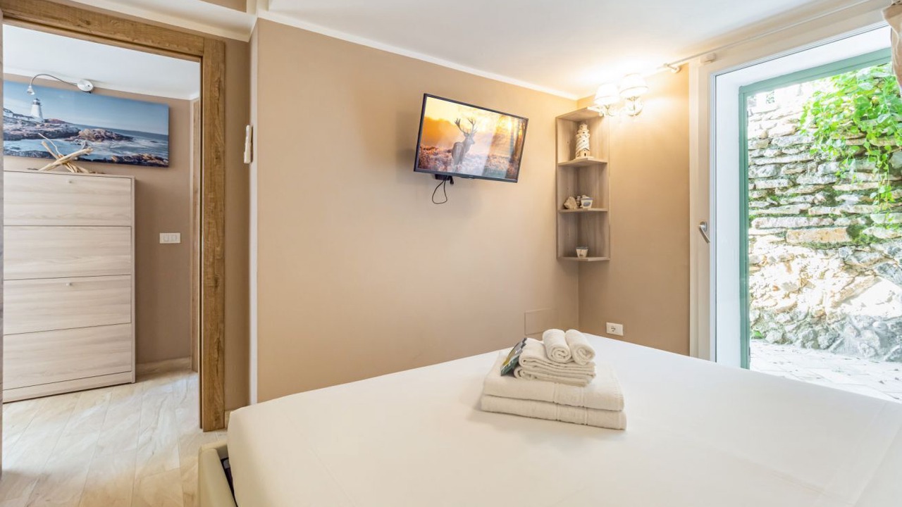 Photo of Bedroom in Tellaro