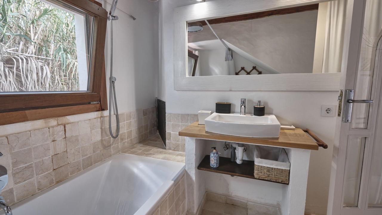 Photo of Bathroom in El Lentiscal