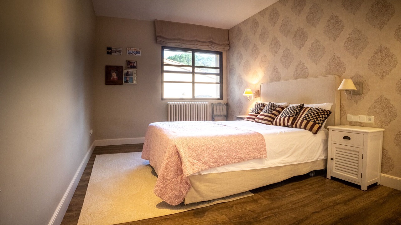 Photo of Bedroom in Mont Barbat