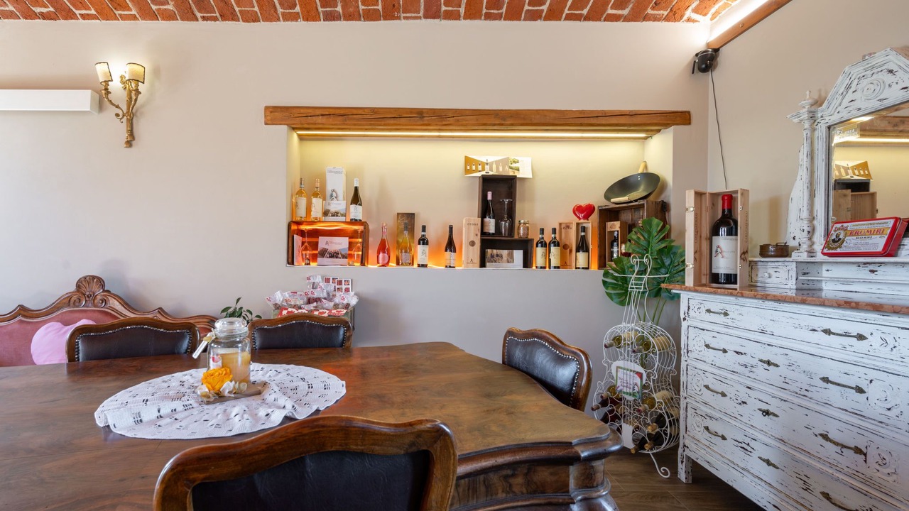 Photo of Bedroom in San Damiano dʼAsti