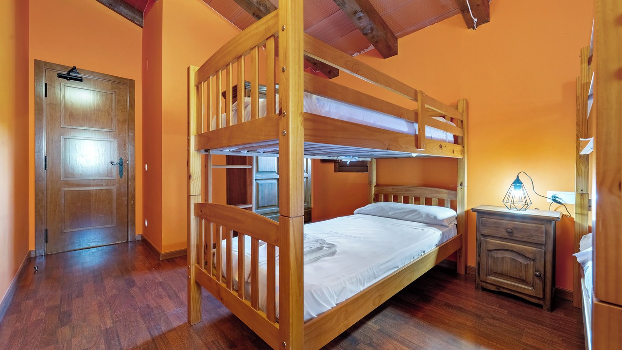 Photo of Bedroom in Flix