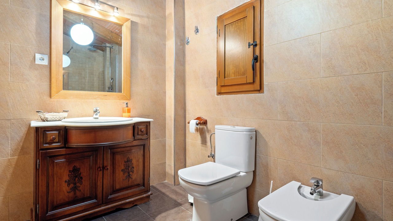 Photo of Bathroom in Flix