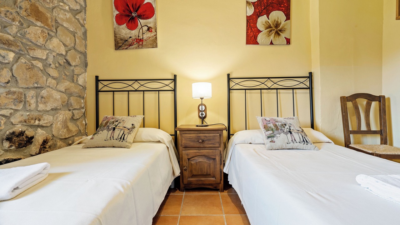 Photo of Bedroom in Flix
