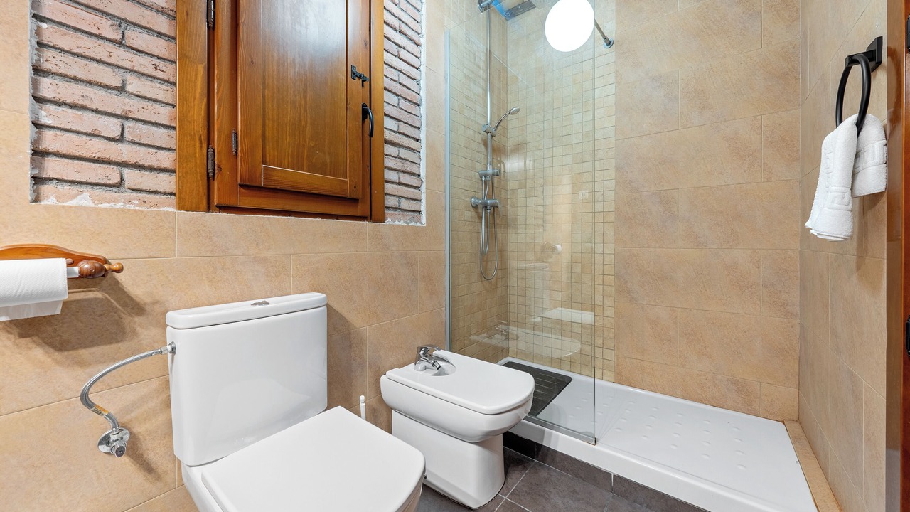 Photo of Bathroom in Flix