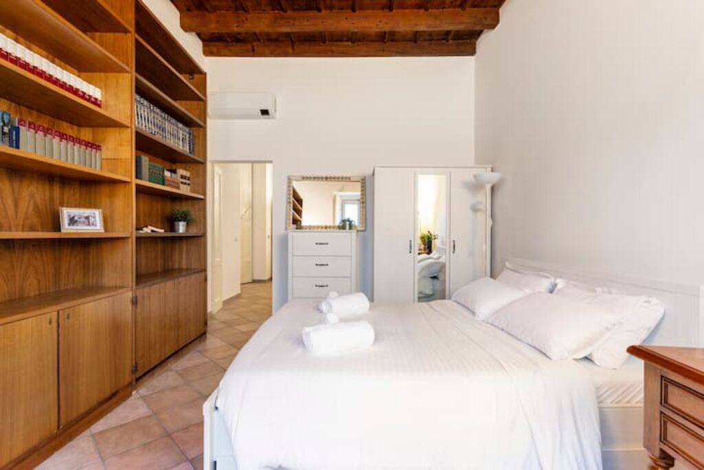 Photo of Bedroom in Scala