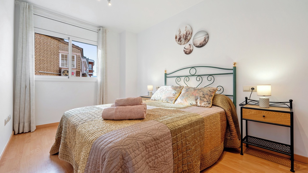 Photo of Bedroom in Flix