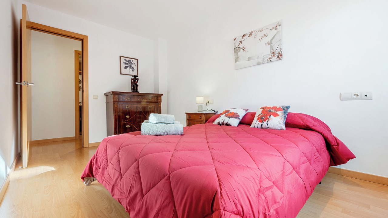 Photo of Bedroom in Flix