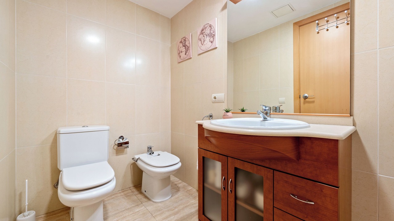 Photo of Bathroom in Flix