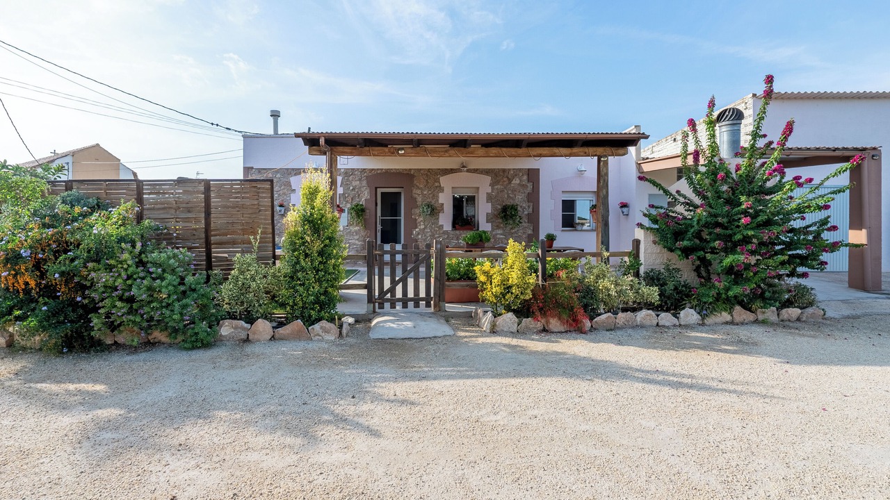 Photo of Outdoor in Camarles