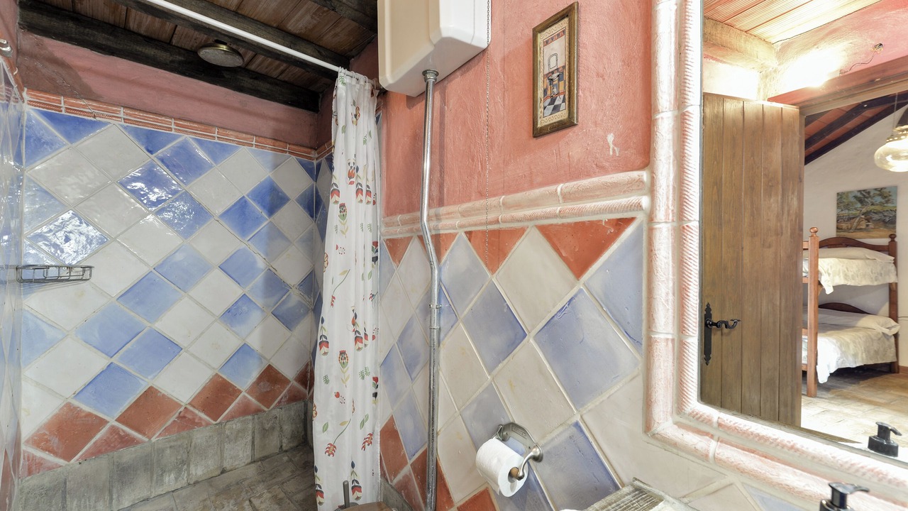 Photo of Bathroom in Los Angeles