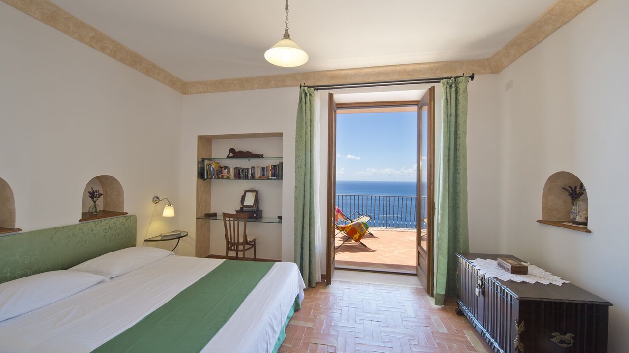 Photo of Bedroom in Pogerola