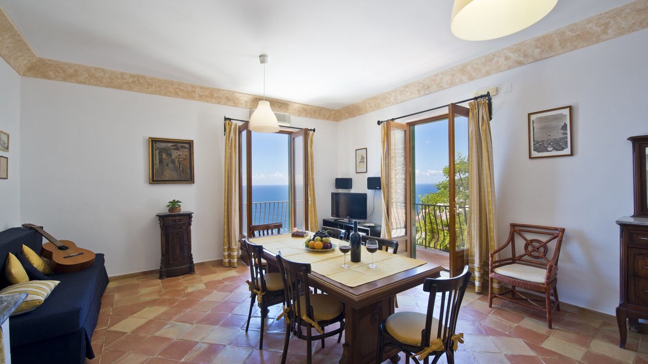 Photo of Livingroom in Pogerola