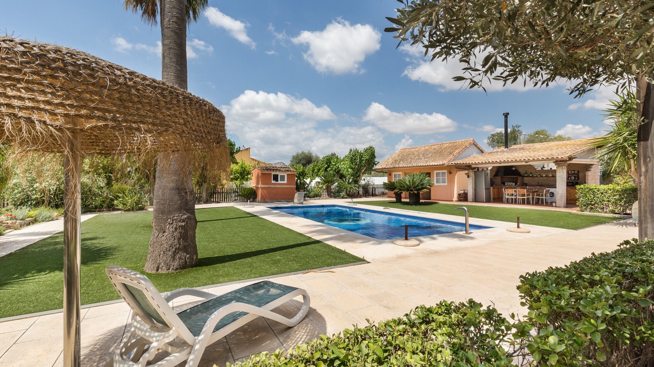 Photo of Outdoor in Librilla