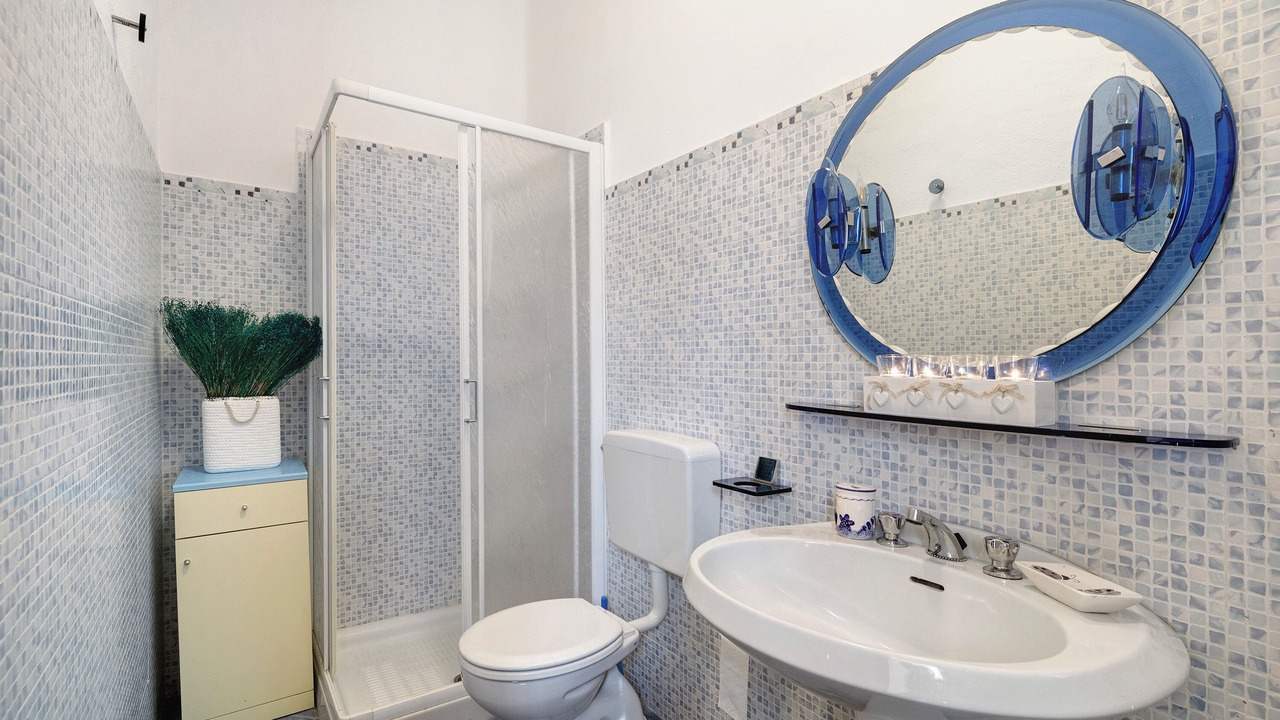 Photo of Bathroom in Castelvecchio di Rocca Barbena