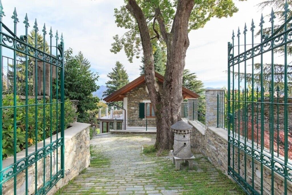 Photo of Patio Balcony in Gonte