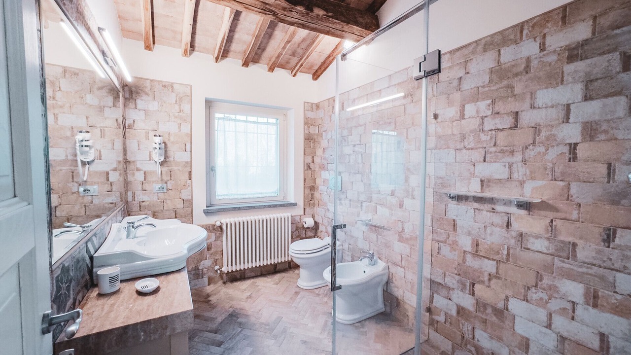 Photo of Bathroom in Porano