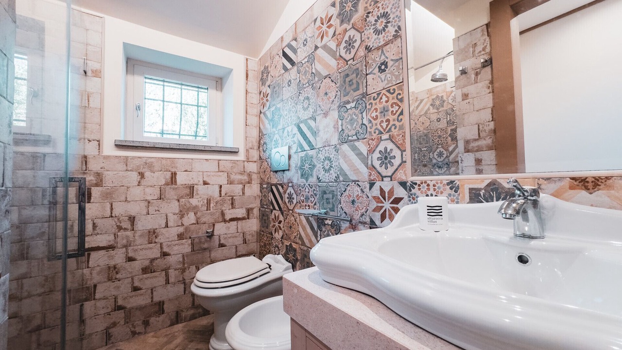 Photo of Bathroom in Porano