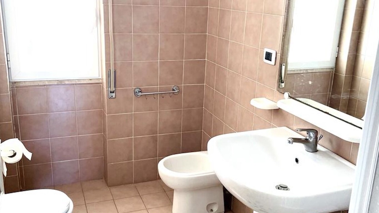 Photo of Bathroom in Paestum