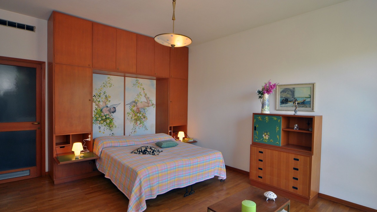 Photo of Bedroom in Sale Marasino