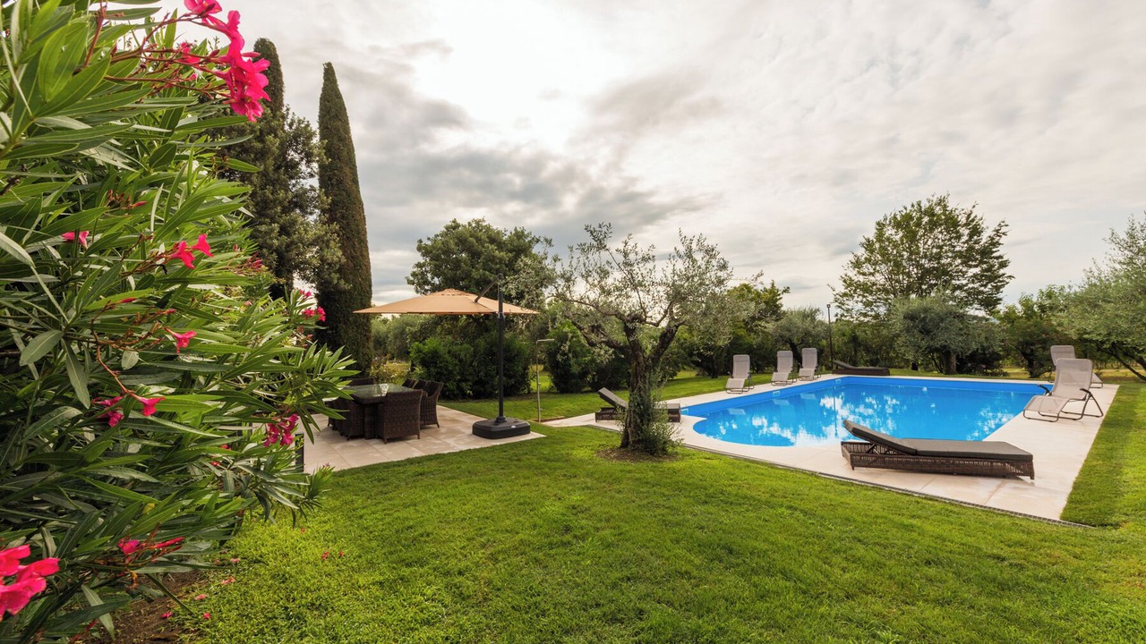 Photo of Outdoor in Montioni