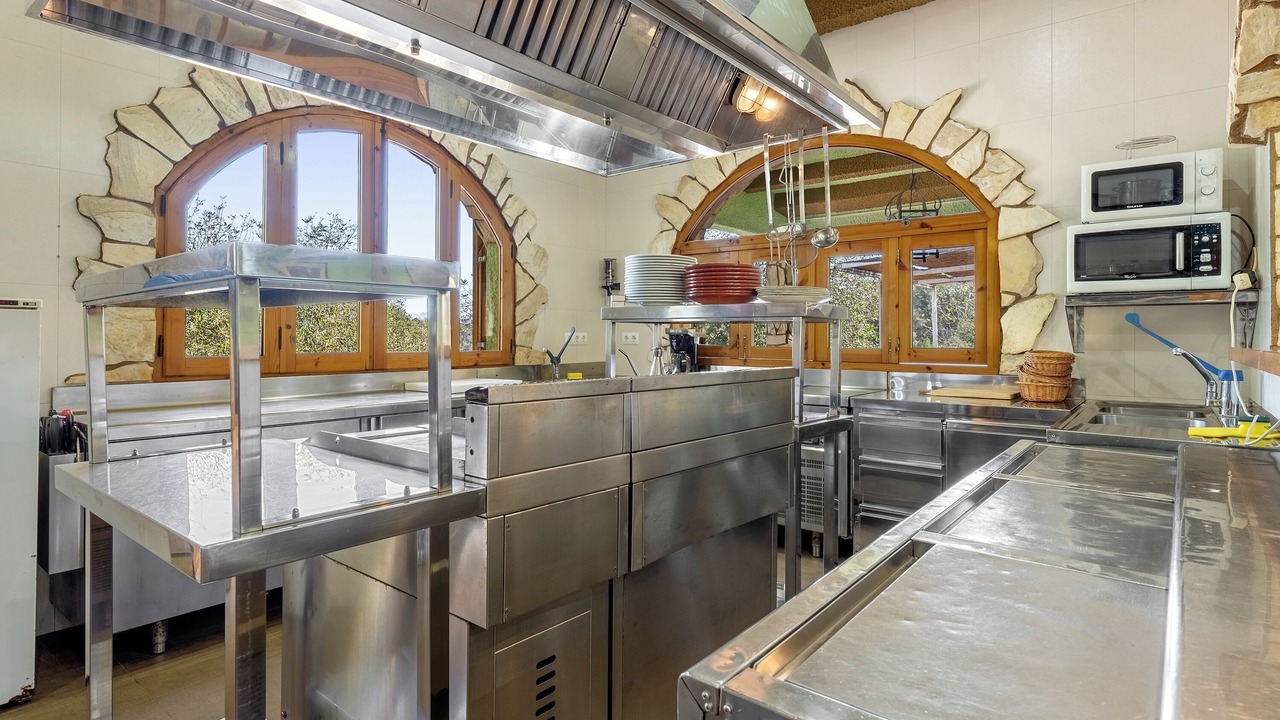 Photo of Kitchen in La Riera de Gaia