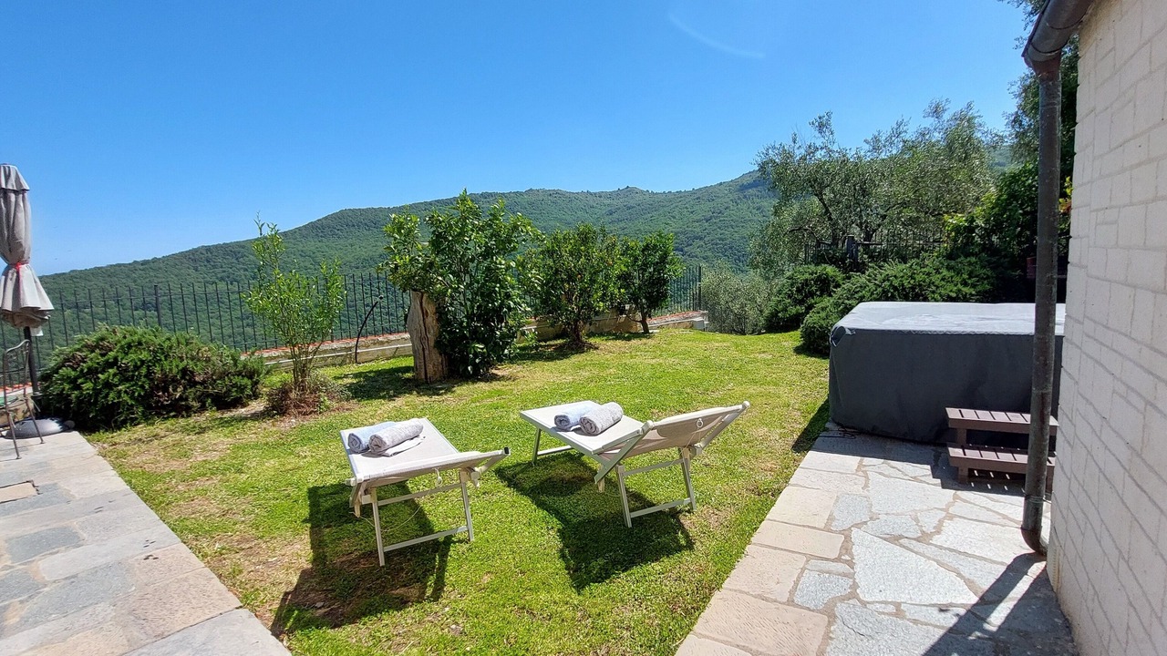 Photo of Patio Balcony in Lucinasco