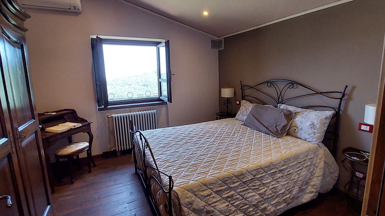 Photo of Bedroom in Lucinasco
