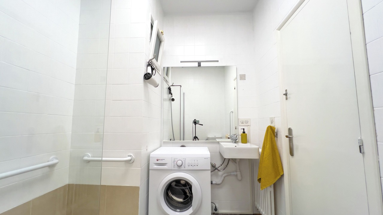 Photo of Bathroom in Figueres