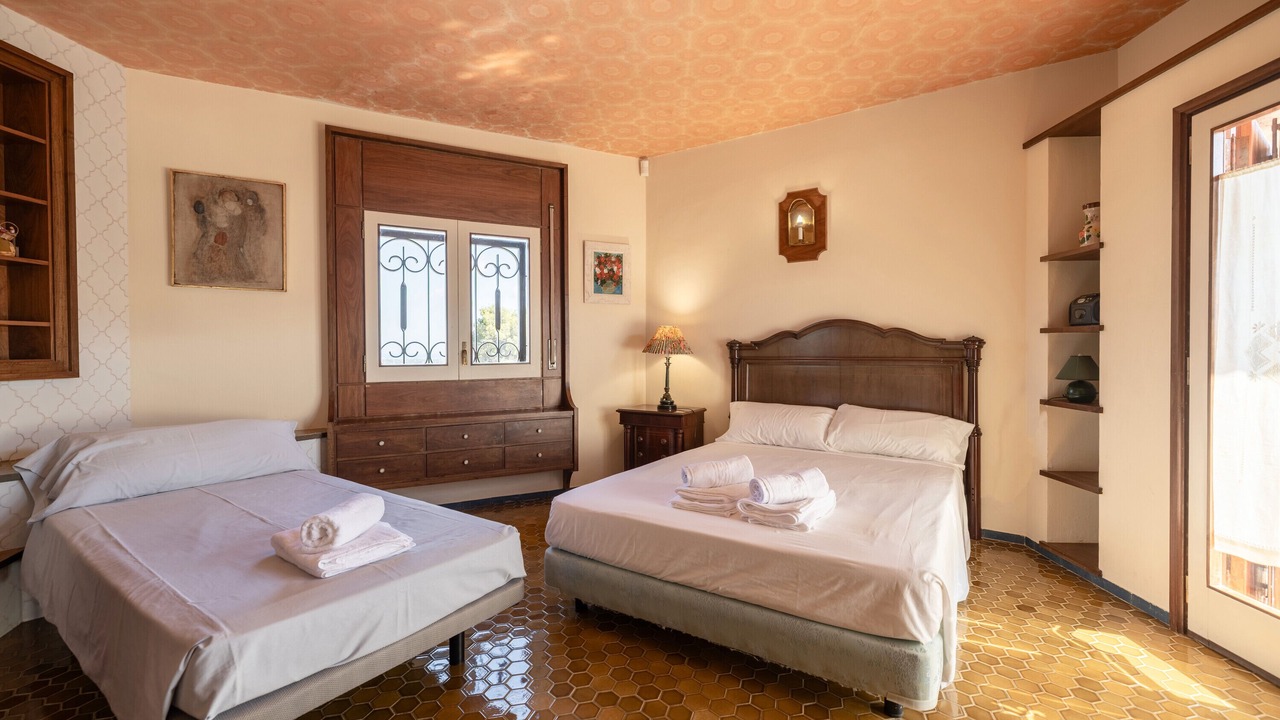 Photo of Bedroom in Riudecanyes