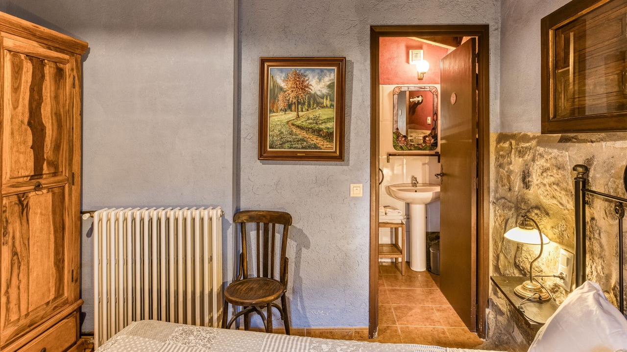 Photo of Bedroom in Montagut