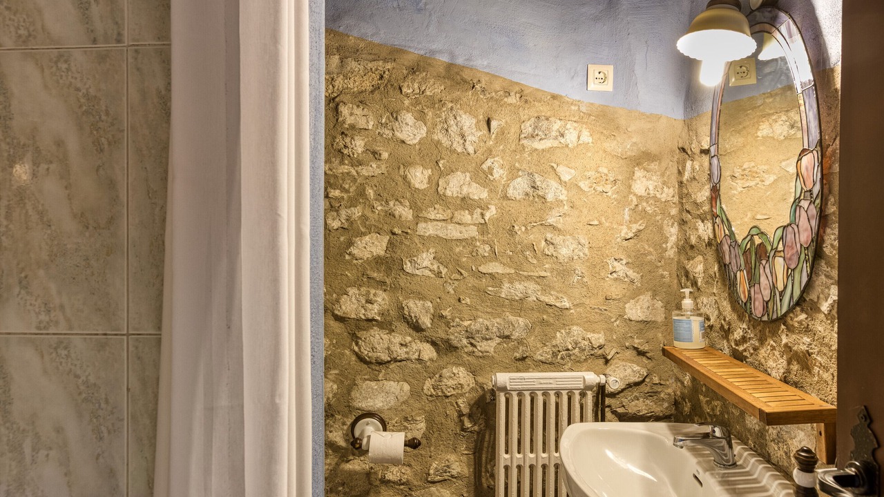 Photo of Bathroom in Montagut