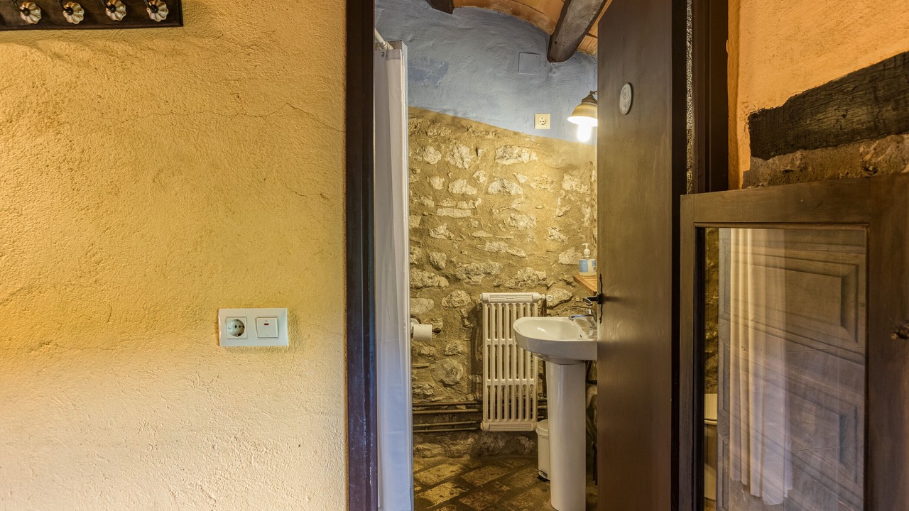 Photo of Bathroom in Montagut