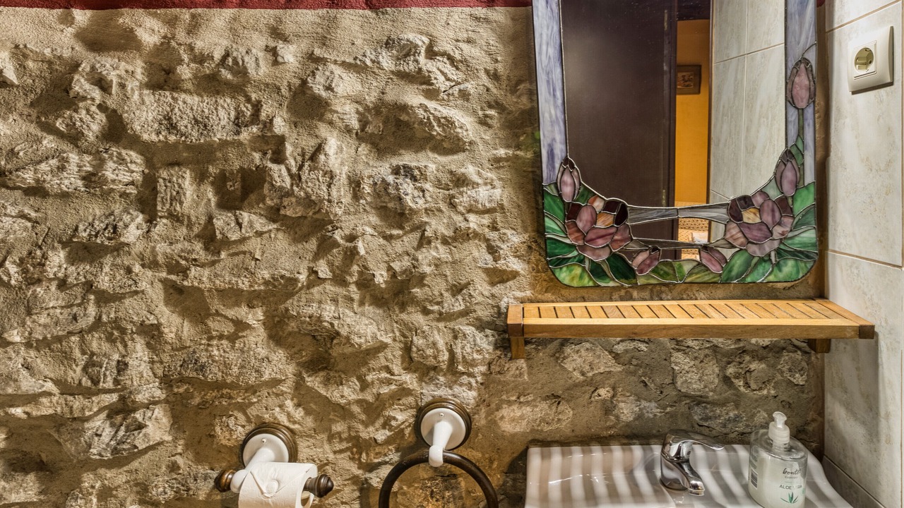 Photo of Bathroom in Montagut