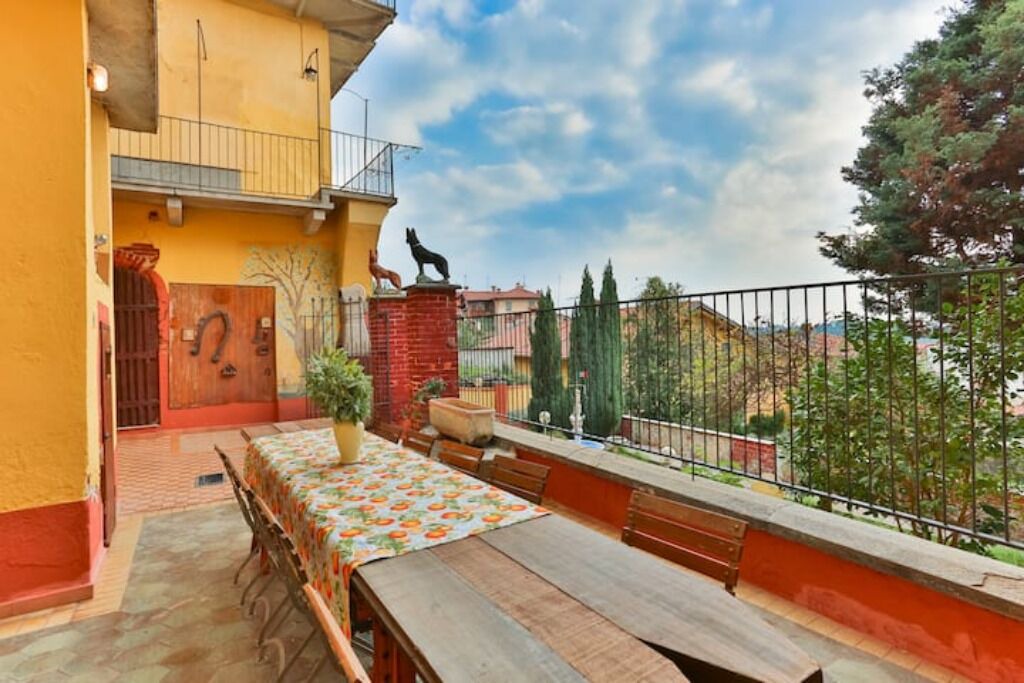 Photo of Outdoor in Netro
