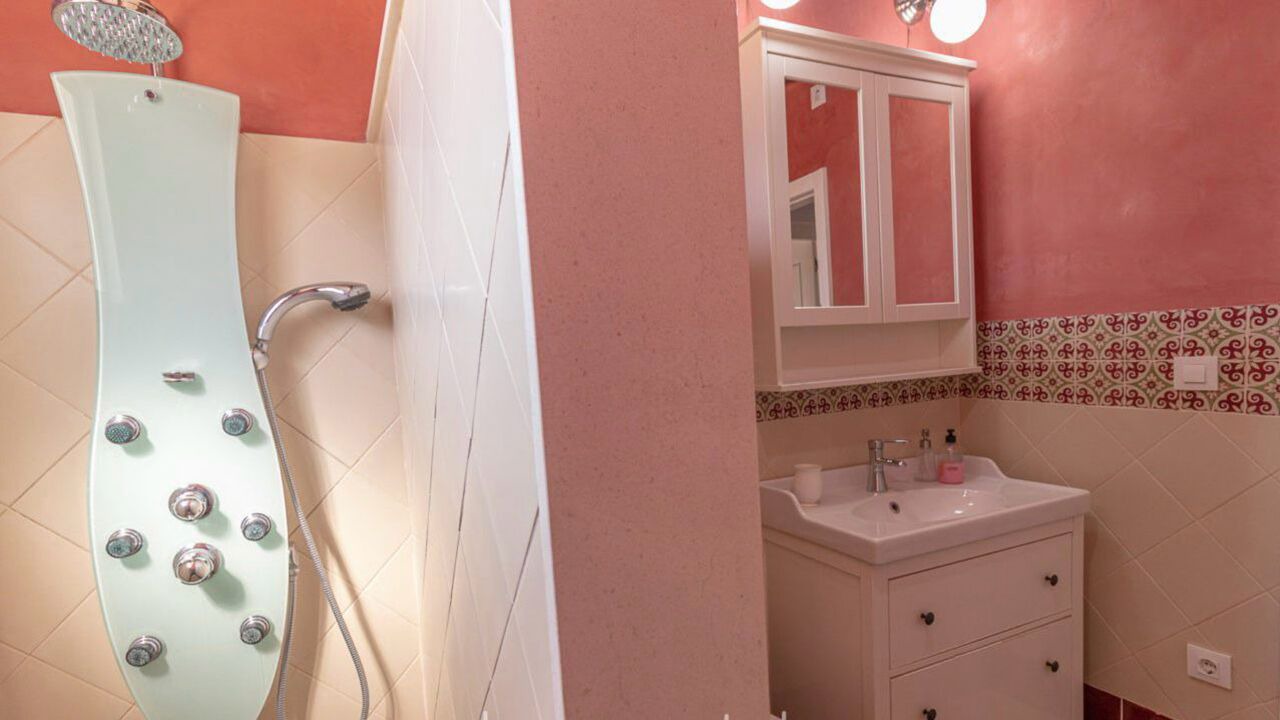 Photo of Bathroom in Lora Del Rio