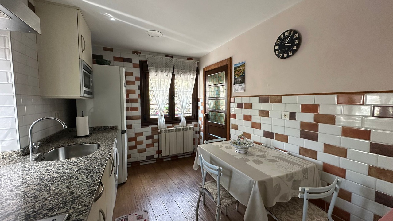 Photo of Kitchen in Pajares