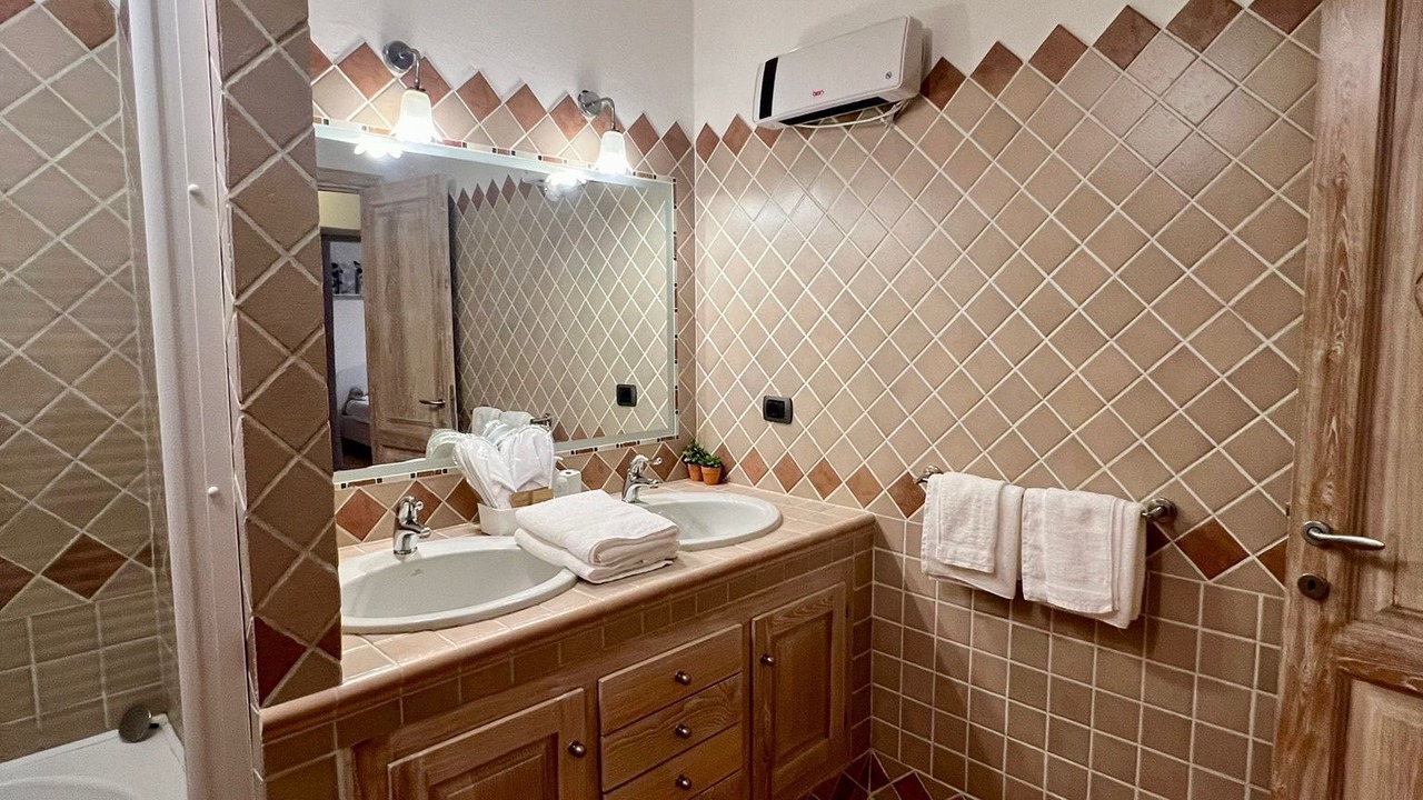 Photo of Bathroom in Osseddu