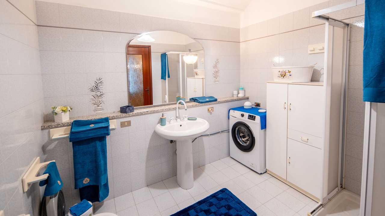 Photo of Bathroom in Magliano Alfieri