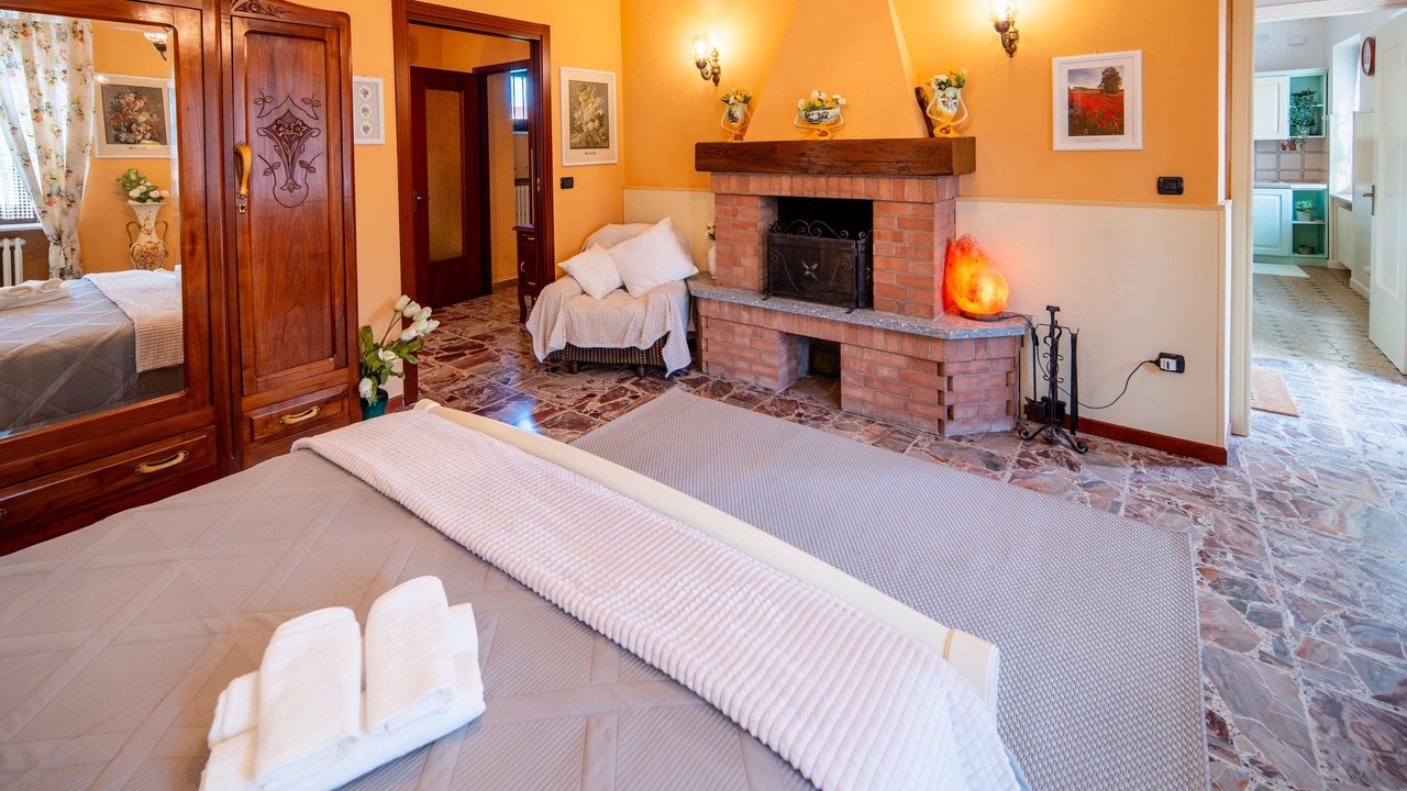 Photo of Bedroom in Magliano Alfieri