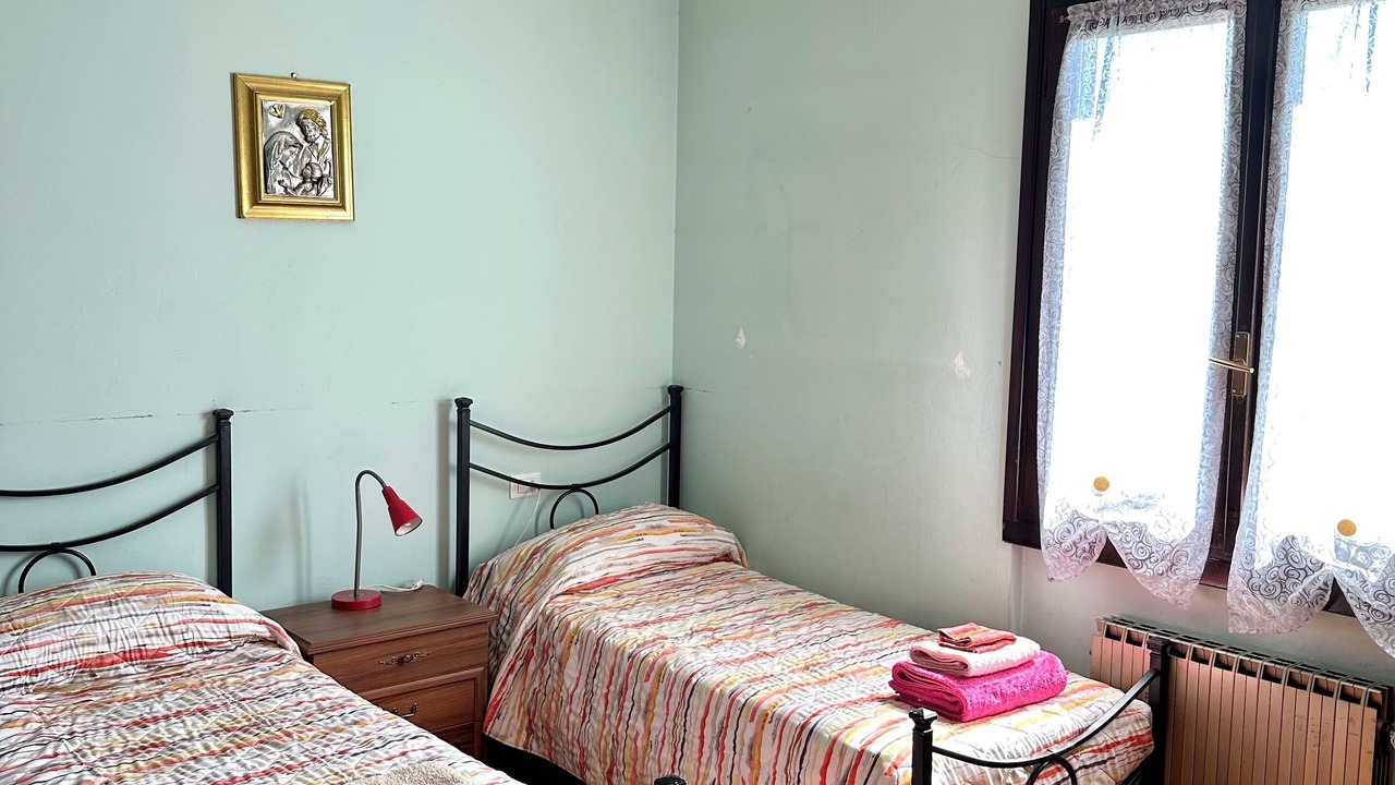 Photo of Bedroom in Gaino