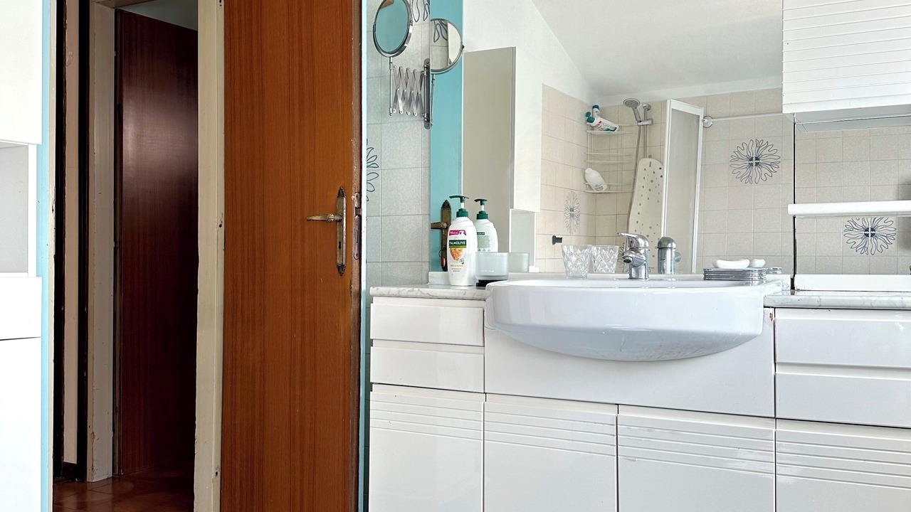 Photo of Bathroom in Gaino