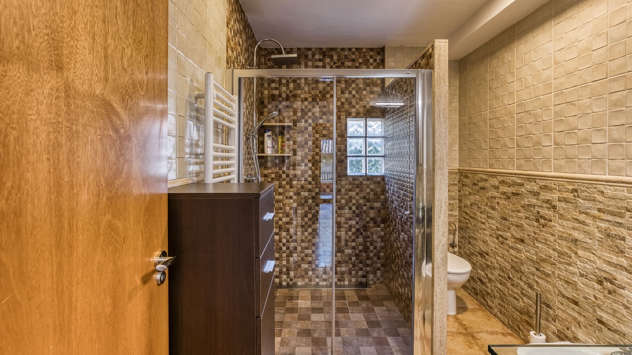 Photo of Bathroom in Albanya