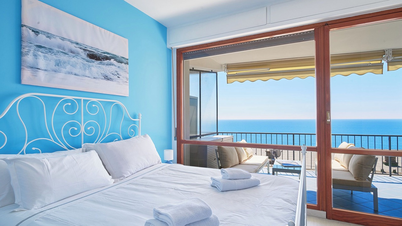 Photo of Bedroom in Capo Mimosa-Rollo