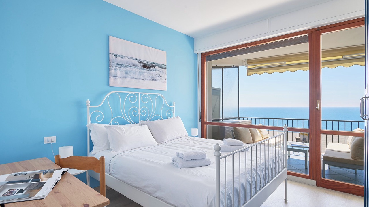 Photo of Bedroom in Capo Mimosa-Rollo