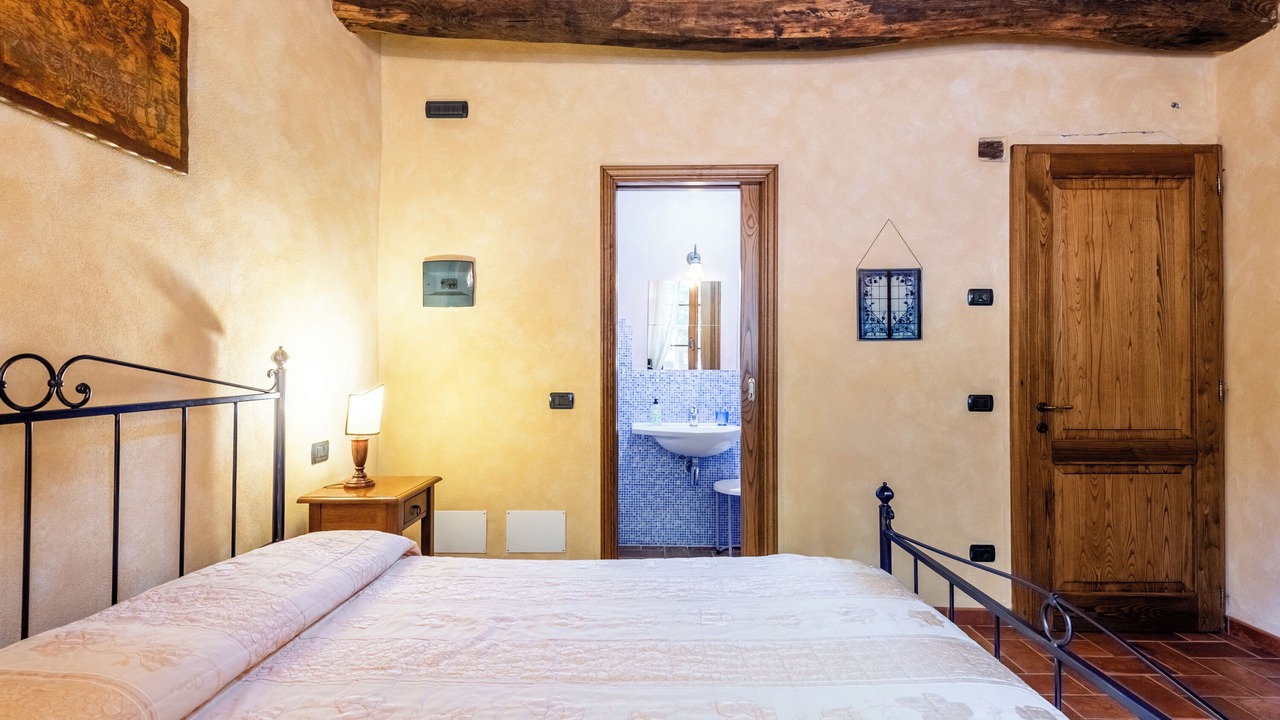 Photo of Bedroom in Monticiano