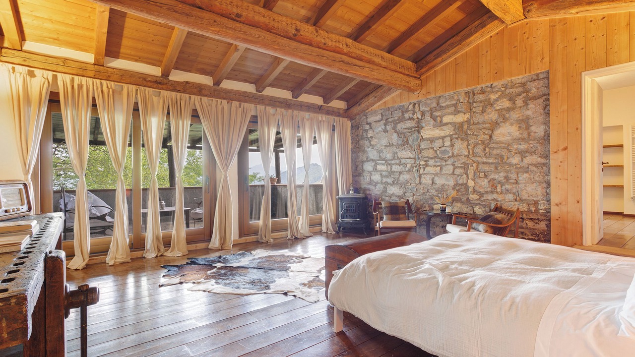 Photo of Bedroom in Cernobbio
