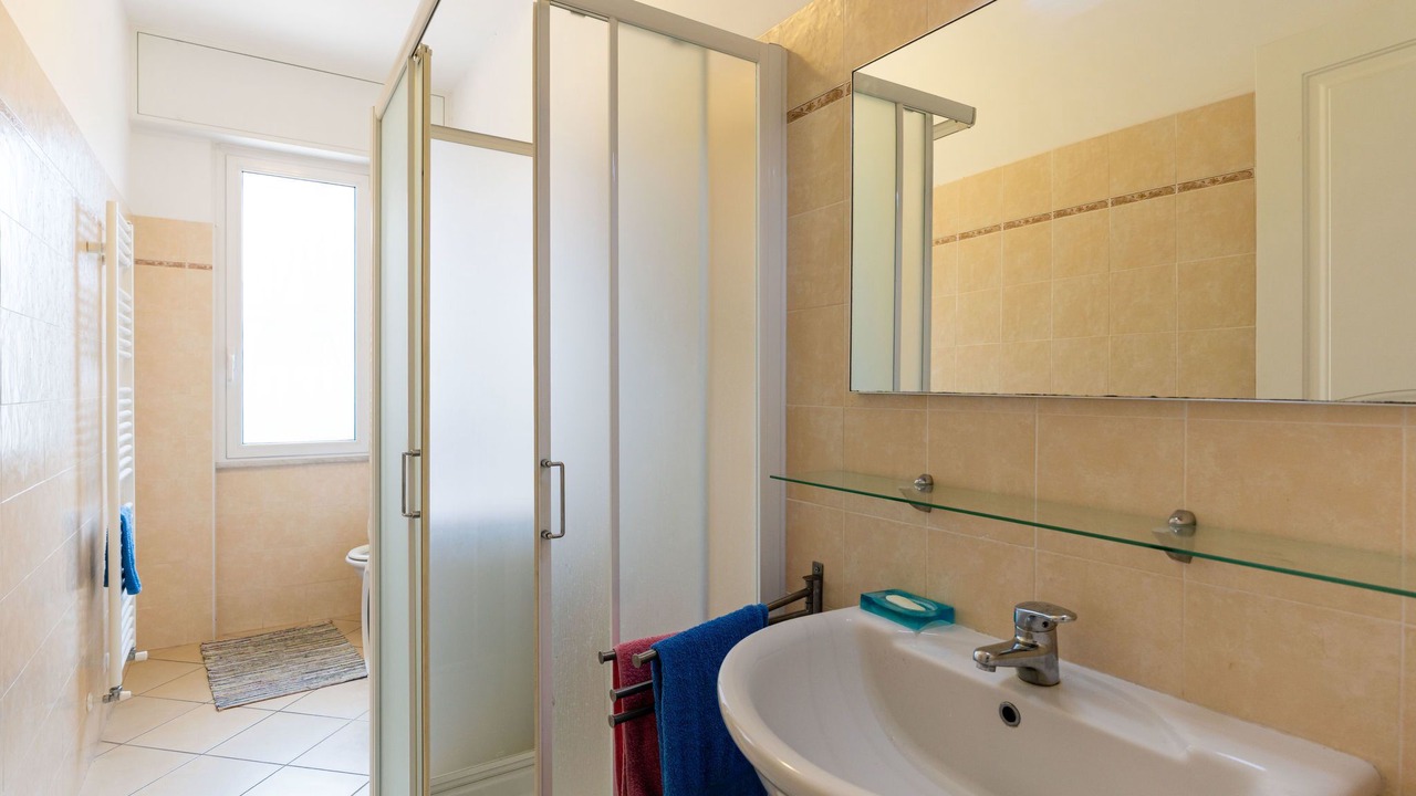 Photo of Bathroom in Loano